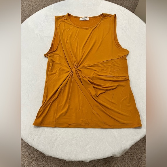 Zenana Outfitters Tops - Zenana Yellow/Orange Tank Top - Size XL